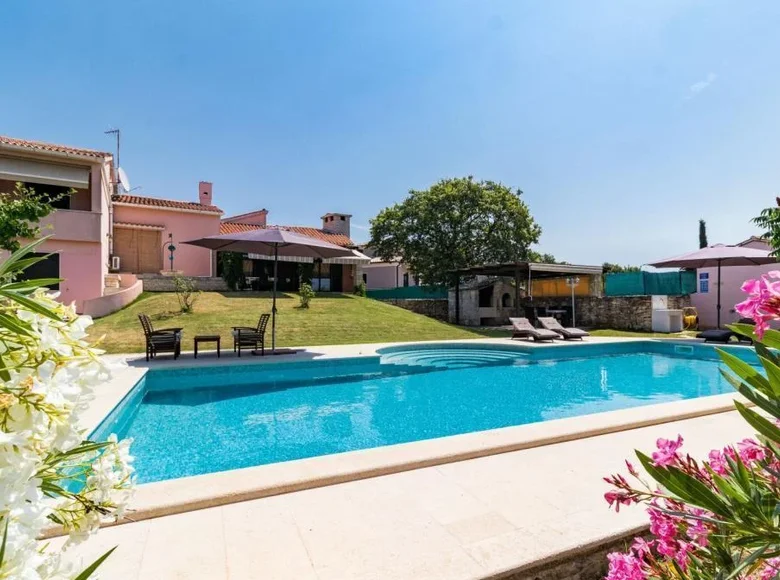 Villa 6 habitaciones 267 m² Galizana, Croacia