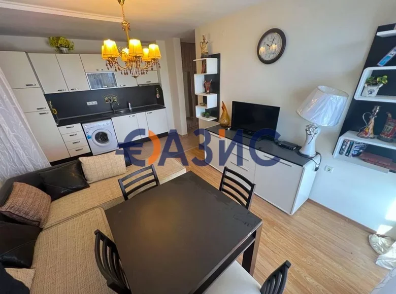 Квартира 3 спальни 79 м² Несебр, Болгария