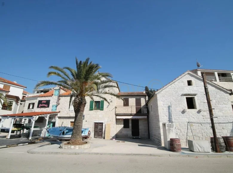 6 room house 147 m² Opcina Rogoznica, Croatia