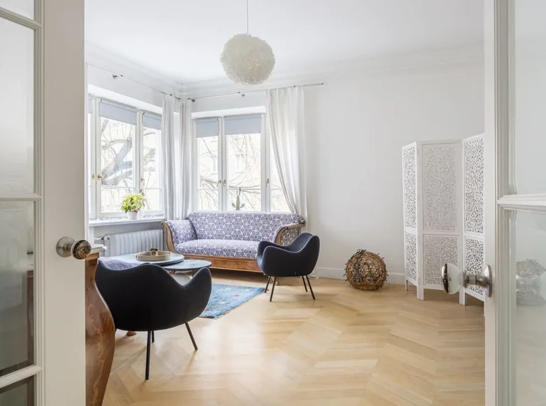 Wohnung 2 zimmer 84 m² Warschau, Polen