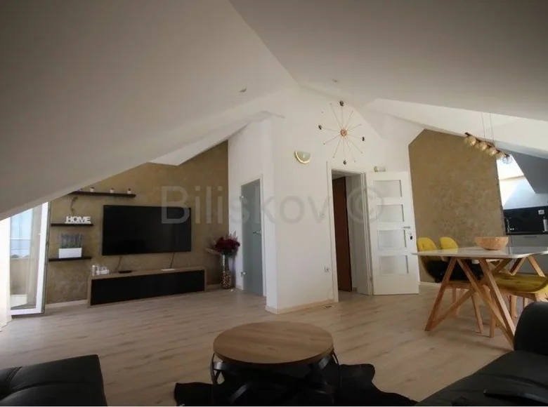 Mieszkanie 3 pokoi 117 m² Grad Split, Chorwacja