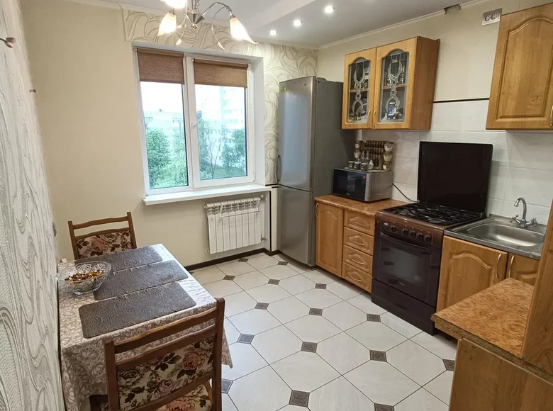 Wohnung 3 zimmer 66 m² Baryssau, Belarus