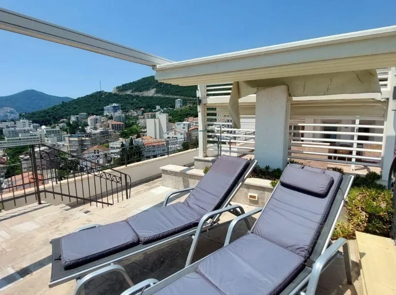 Wohnung 2 Schlafzimmer 225 m² Boreti, Montenegro