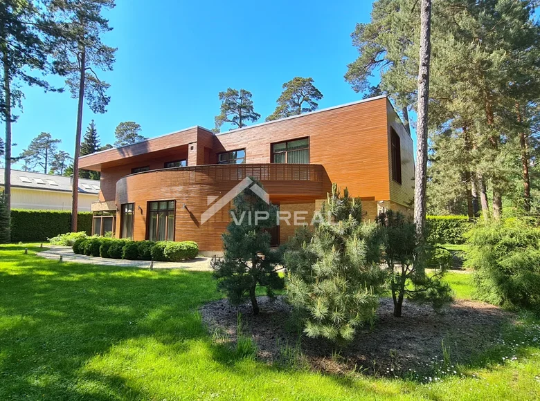 6 room house 470 m² in Jurmala, Latvia