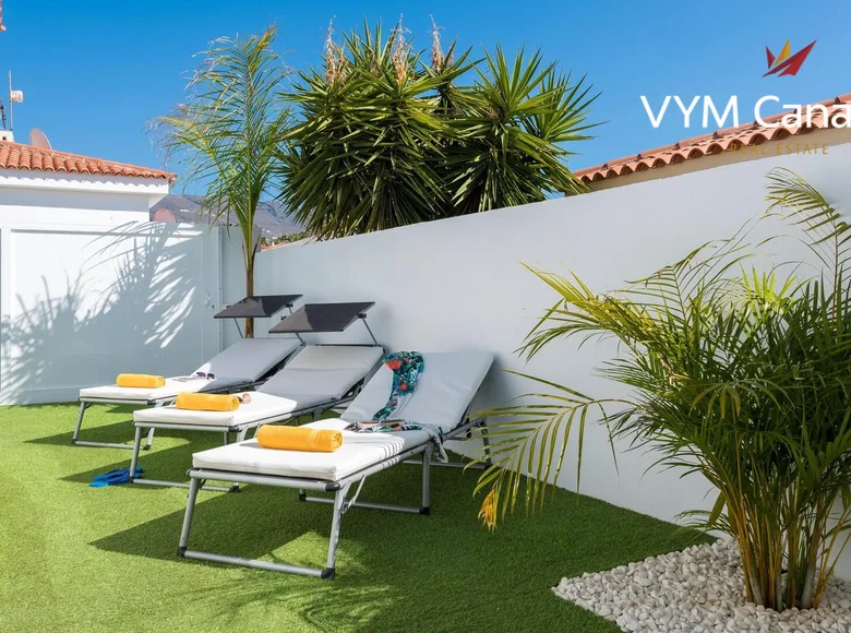 2 bedroom Villa 81 m² Adeje, Spain