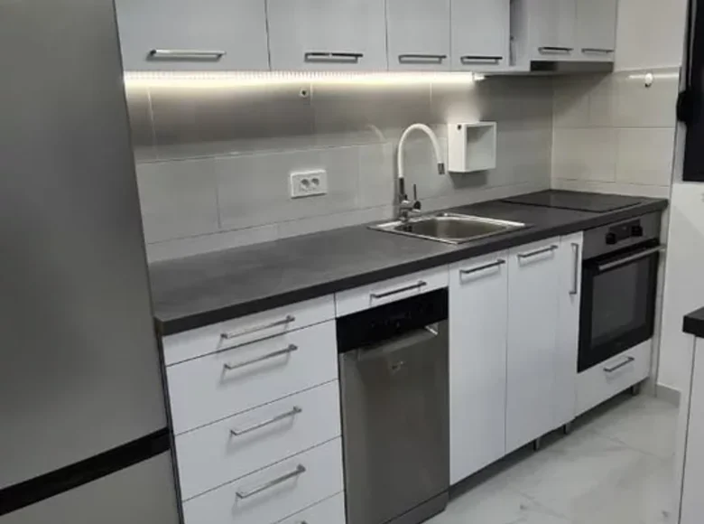 2 bedroom apartment 48 m² Đenovići, Montenegro