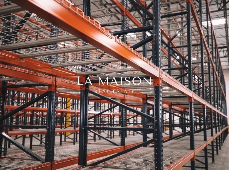 Almacén 4 770 m² en Latsia, Chipre