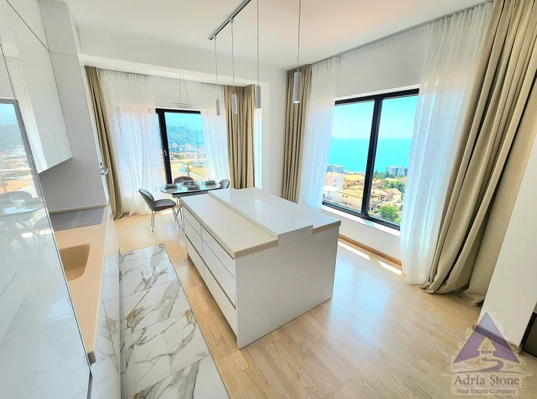 2 bedroom apartment 90 m² Becici, Montenegro