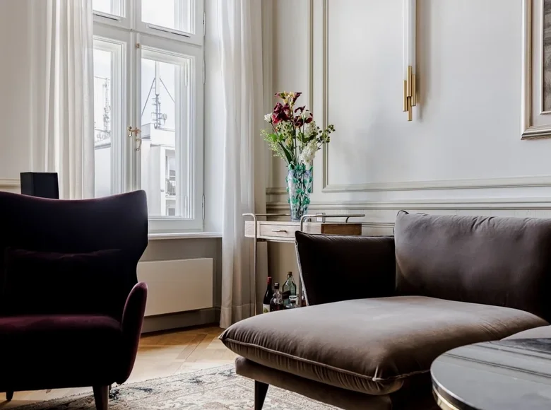 2 room apartment 97 m² in Warsaw, Poland