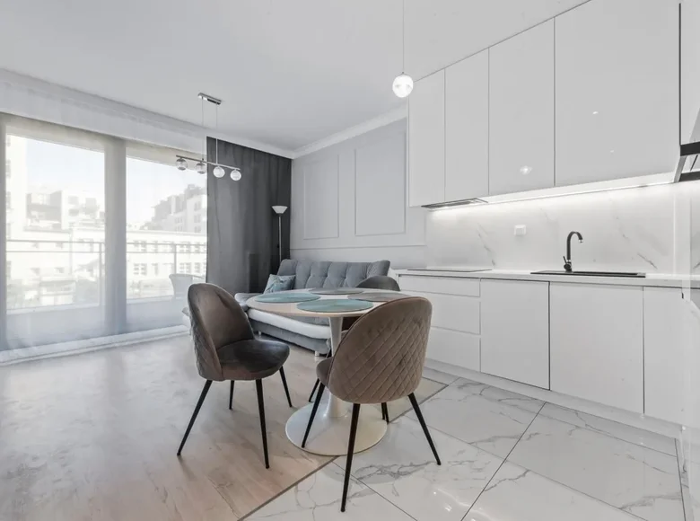 2 room apartment 37 m² Warsaw, Poland