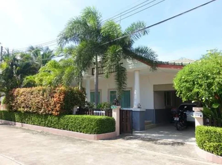 Villa de tres dormitorios 196 m² mab fakthxng, Tailandia