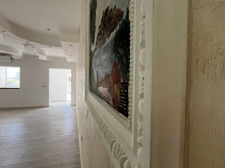 Mieszkanie 2 pokoi 56 m² Sveti Stefan, Czarnogóra