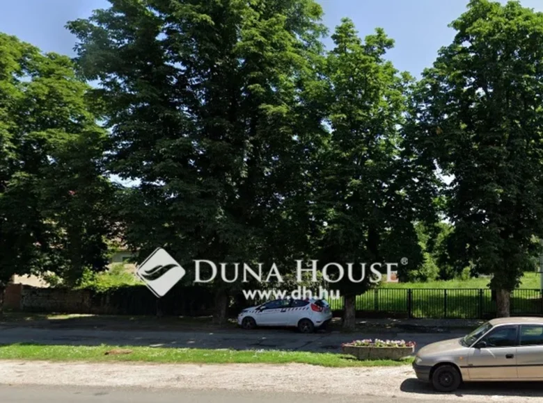 Land 1 293 m² in Baranya, Hungary