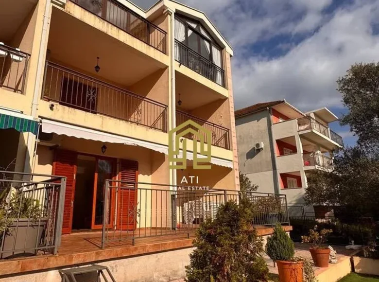 Studio apartment 39 m² Baošići, Montenegro