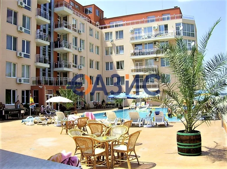 Mieszkanie 2 pokoi 61 m² Nesebyr, Bułgaria