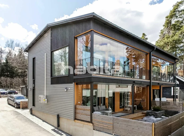 3 bedroom house 109 m² Helsinki sub-region, Finland