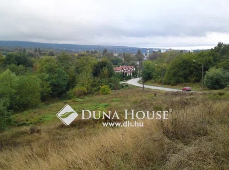 Land 8 397 m² Nyergesujfalu, Hungary