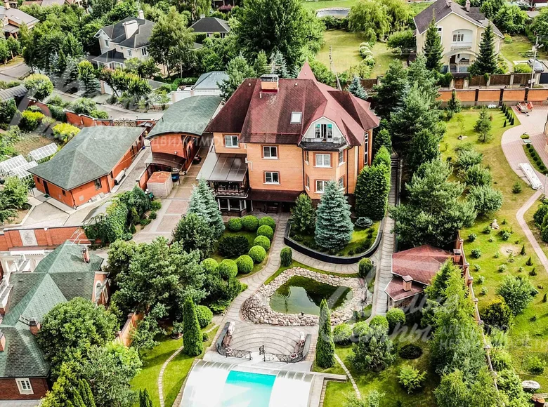 Haus 10 zimmer 718 m² Fominskoye, Russland