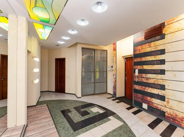 Apartamento 5 habitaciones 232 m² Minsk, Belarús