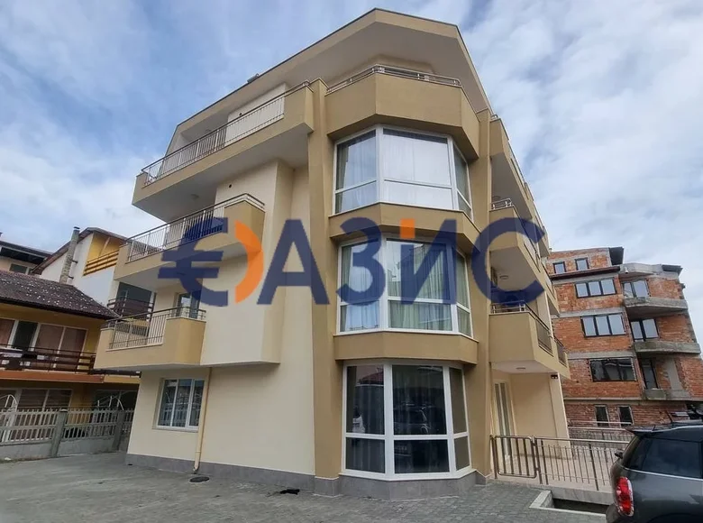 Mieszkanie 3 pokoi 100 m² Nesebyr, Bułgaria