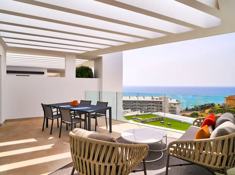 2 bedroom apartment 84 m² Fuengirola, Spain