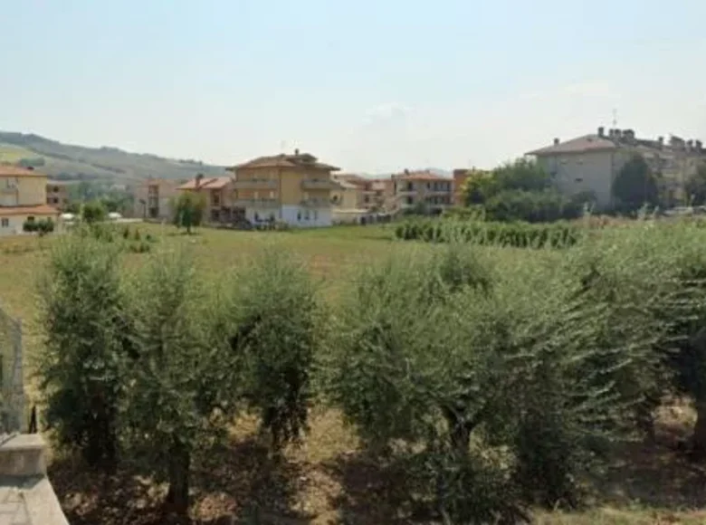 Casa 1 100 m² Terni, Italia