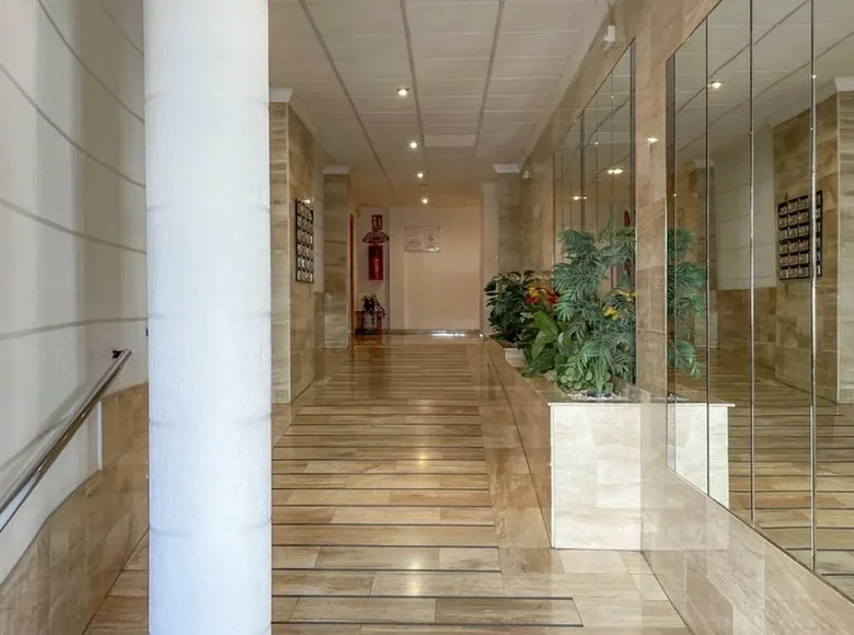Mieszkanie 3 pokoi 69 m² Torrevieja, Hiszpania
