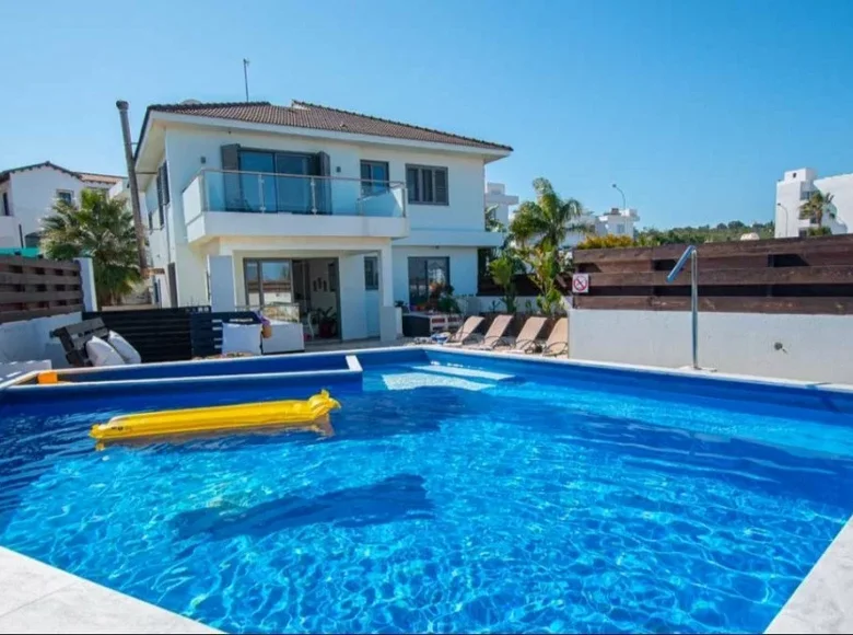 Maison 4 chambres 225 m² Agía Nápa, Chypre