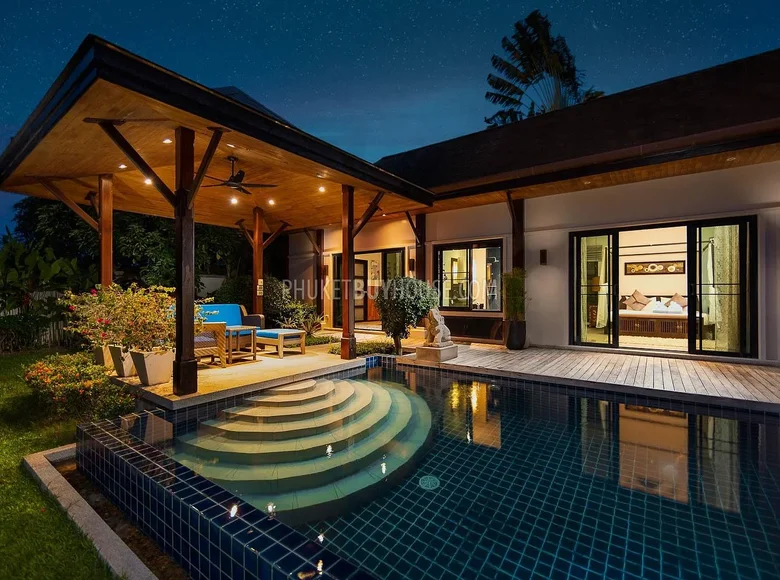 Вилла 3 спальни 180 м² Равай, Таиланд