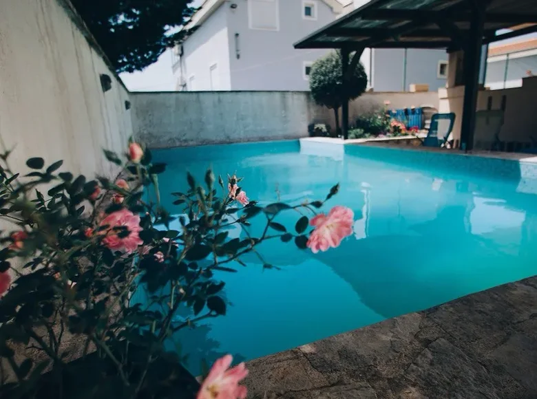 Hotel 274 m² Krimovice, Czarnogóra