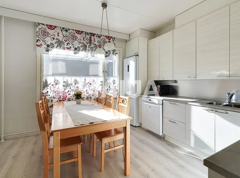 Apartamento 4 habitaciones 97 m² Helsinki sub region, Finlandia