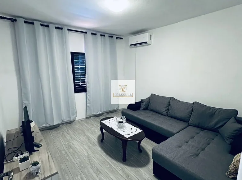 Apartamento 1 habitacion 54 m² en Bijela, Montenegro