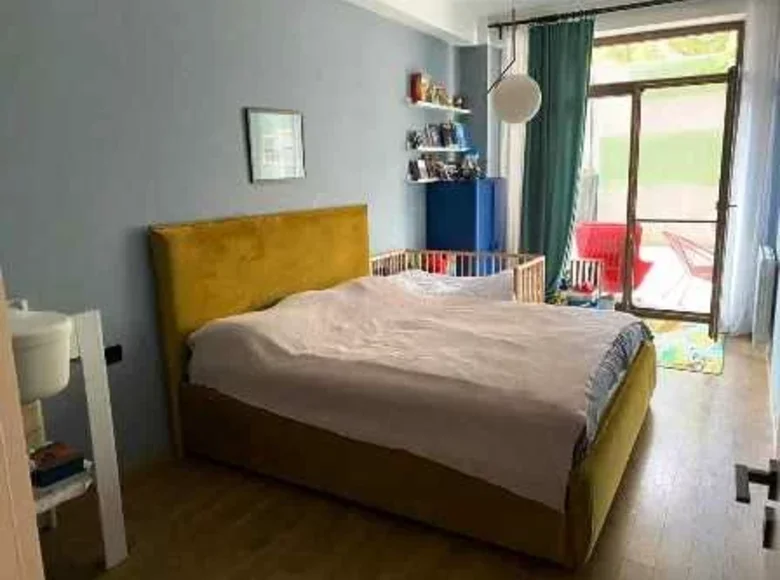Mieszkanie 2 pokoi 81 m² Tbilisi, Gruzja