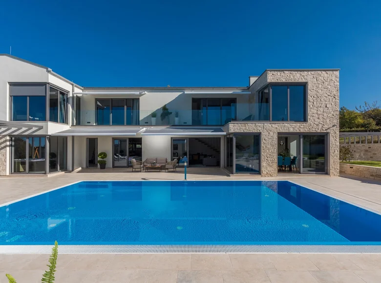 Casa 5 habitaciones 357 m² Motovun, Croacia