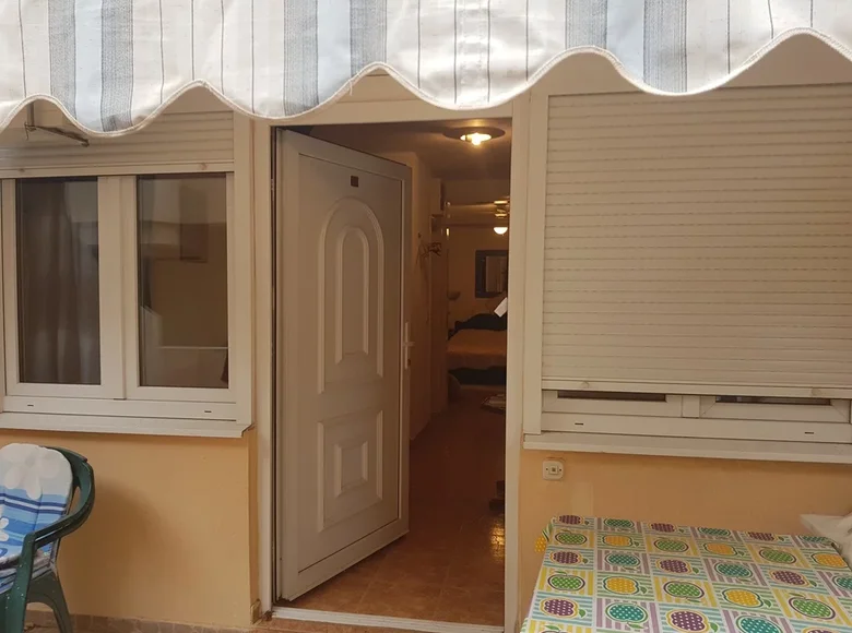 Apartamento 1 habitacion  Petrovac, Montenegro