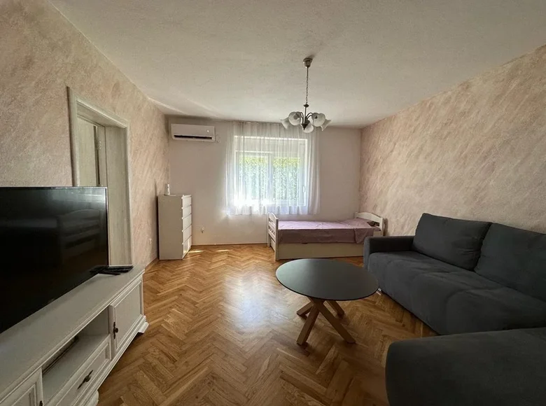 Квартира 2 комнаты 100 м² в Будве, Черногория