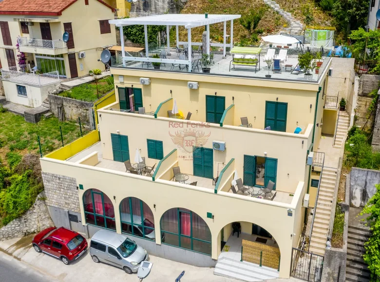 Haus 6 zimmer 436 m² Herceg Novi, Montenegro