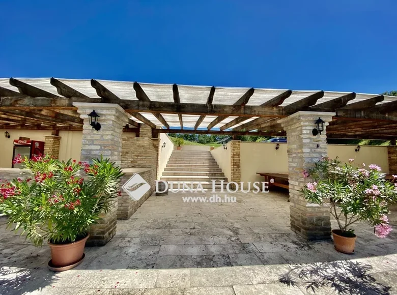 Haus 240 m² Neudorf, Ungarn