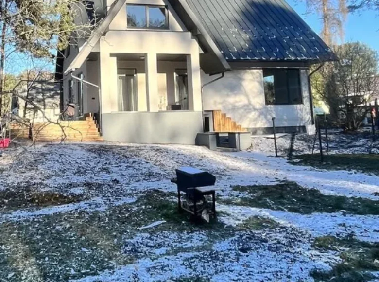 Casa 5 habitaciones 240 m² Jurmala, Letonia