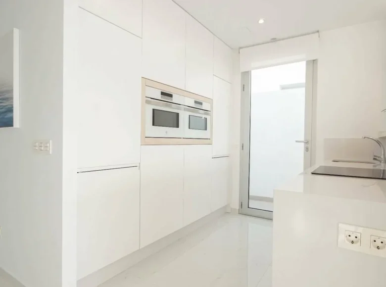 Villa de tres dormitorios 135 m² Torrevieja, Španjolska