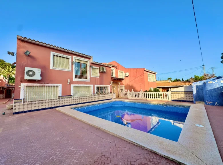 Villa 8 bedrooms 800 m² lAlfas del Pi, Spain