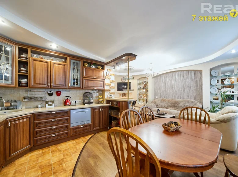 5 room apartment 132 m² Minsk, Belarus