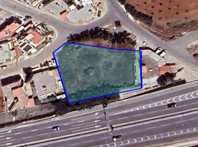 Atterrir  Kato Polemidion Municipality, Chypre