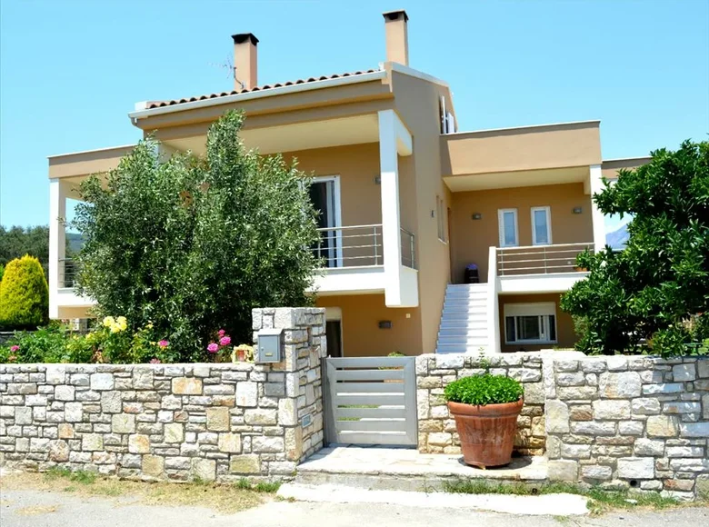 Villa de 4 dormitorios 250 m² Municipality of Nafpaktia, Grecia