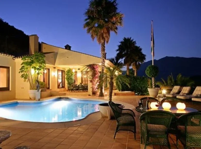 Willa 4 pokoi 27 746 m² Abadin, Hiszpania