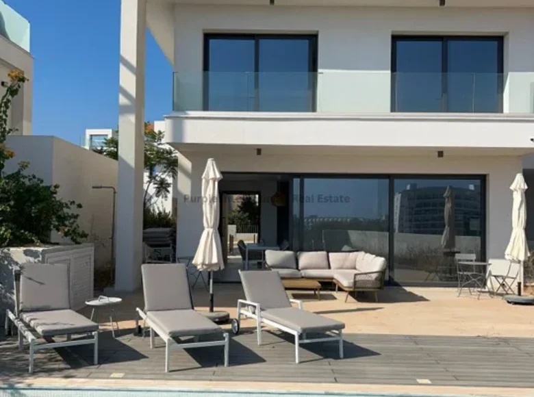 villa de 5 chambres 131 m² Paralímni, Chypre