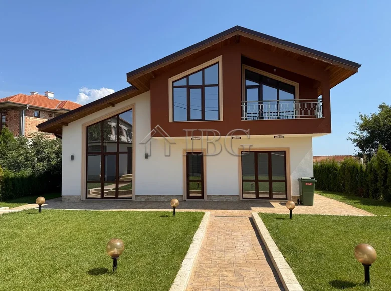 Dom 5 pokojów 165 m² Tankovo, Bułgaria