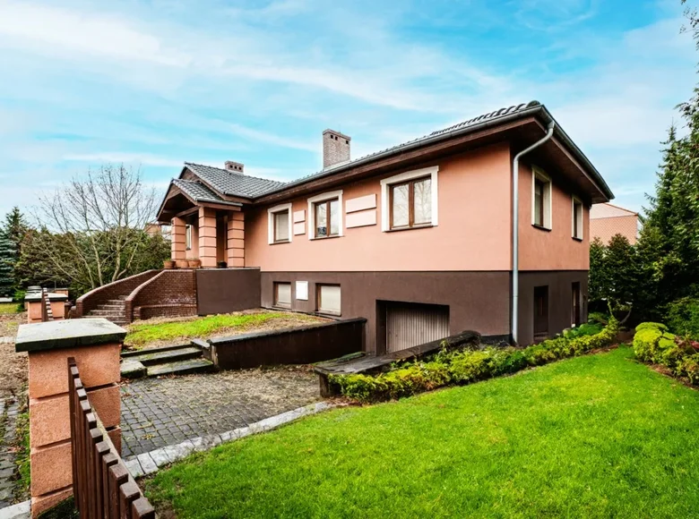 House 334 m² Poznan, Poland