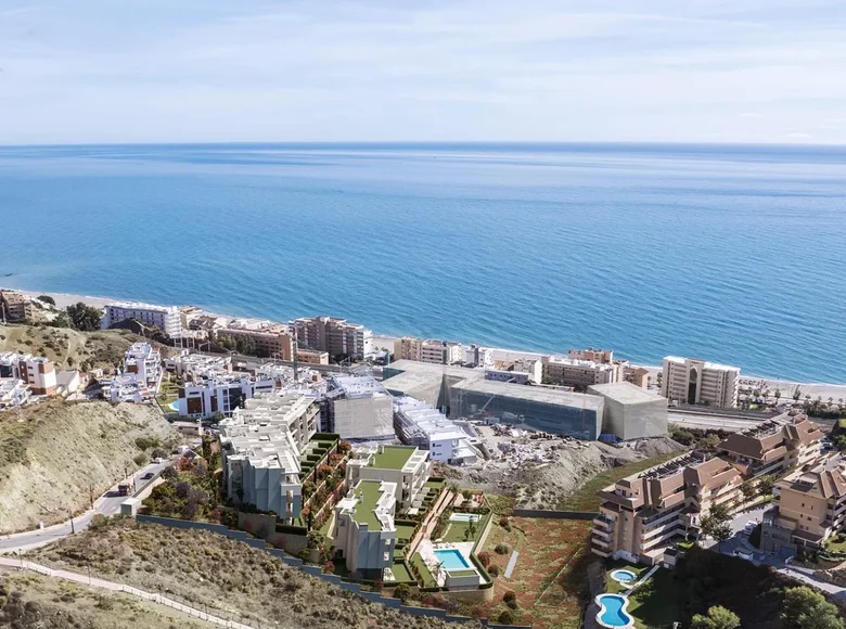 2 bedroom apartment 226 m² Fuengirola, Spain