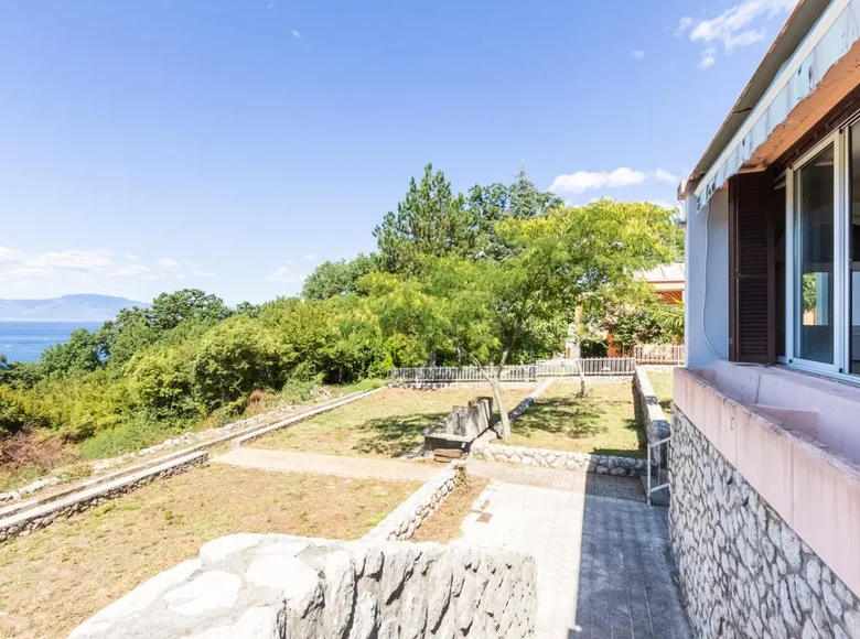 3 bedroom villa 300 m² Omisalj, Croatia